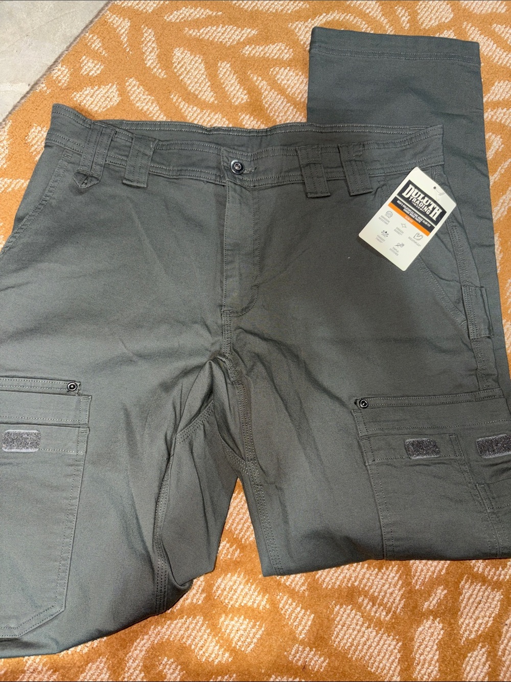 Duluth Trading Co Men's Dark Gray Slim Fit Cargo Work Pants